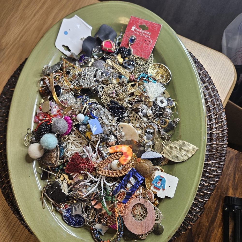 2 lbs Junk Jewelry Mystery Lot: Single Earrings Jewelry Pieces for Crafting/wear